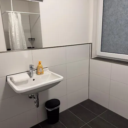 T&k - Bergisch Gladbach - 7 Comfortable - 20 Min To Fair Messe Apartment