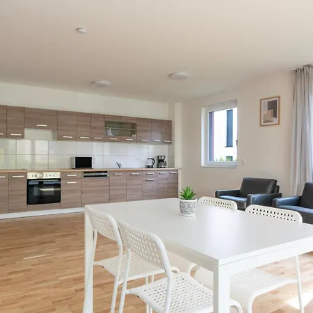 Apartment T&k - Bergisch Gladbach - 7 Comfortable - 20 Min To Fair Messe