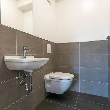 Apartment T&k - Bergisch Gladbach - 7 Comfortable - 20 Min To Fair Messe