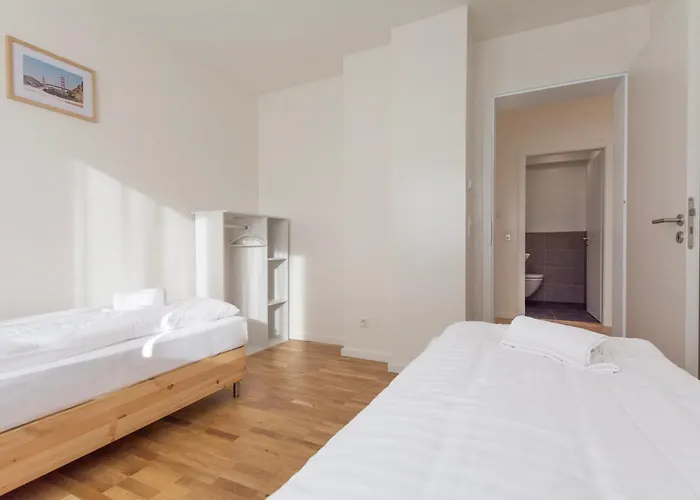 T&k - Bergisch Gladbach - 7 Comfortable - 20 Min To Fair Messe Appartement Keulen