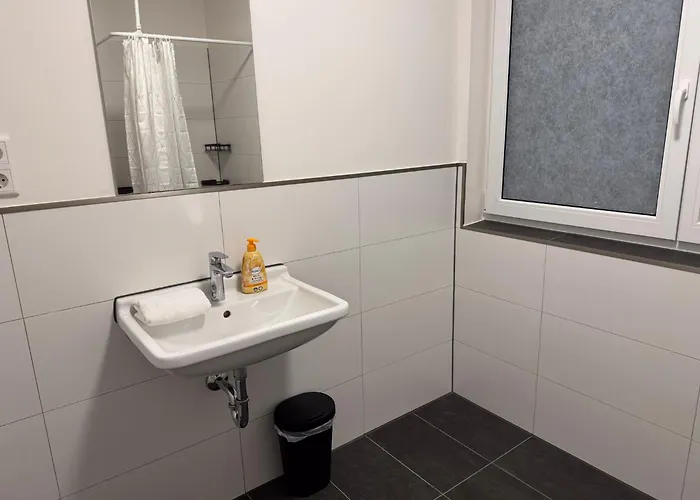 T&k - Bergisch Gladbach - 7 Comfortable - 20 Min To Fair Messe Apartamento