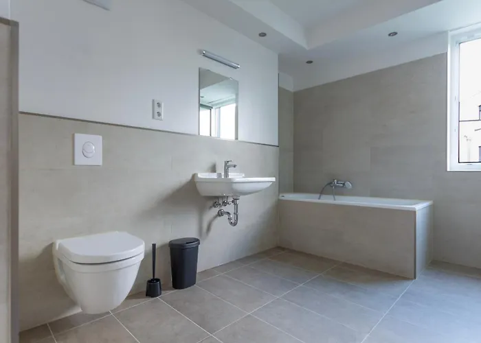 T&k - Bergisch Gladbach - 7 Comfortable - 20 Min To Fair Messe Appartement