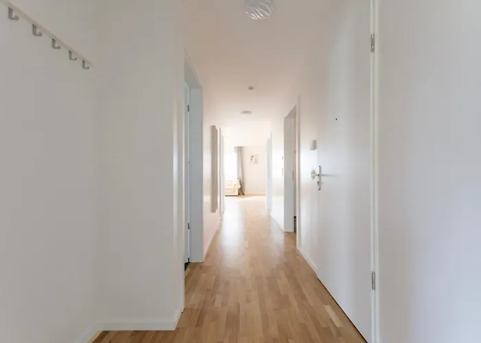 T&k - Bergisch Gladbach - 7 Comfortable - 20 Min To Fair Messe Appartement *