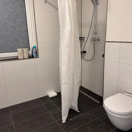 Apartment T&k - Bergisch Gladbach - 7 Comfortable - 20 Min To Fair Messe Cologne