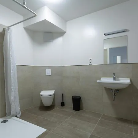 Apartment T&k - Bergisch Gladbach - 7 Comfortable - 20 Min To Fair Messe