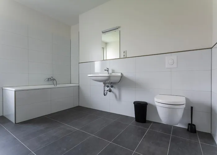 T&k - Bergisch Gladbach - 7 Comfortable - 20 Min To Fair Messe