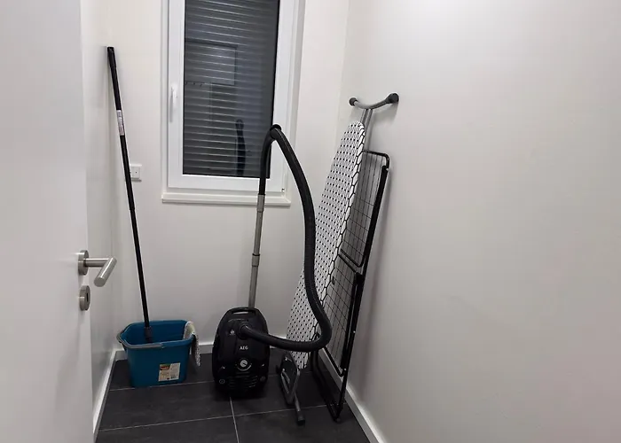 T&k - Bergisch Gladbach - 7 Comfortable - 20 Min To Fair Messe 아파트 쾰른